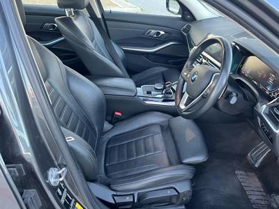 BMW 330e — 9