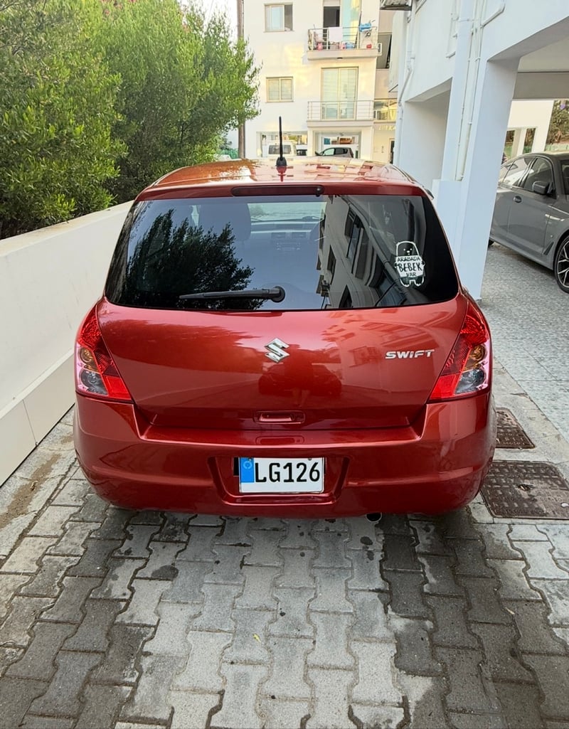 Suzuki Swift — 3