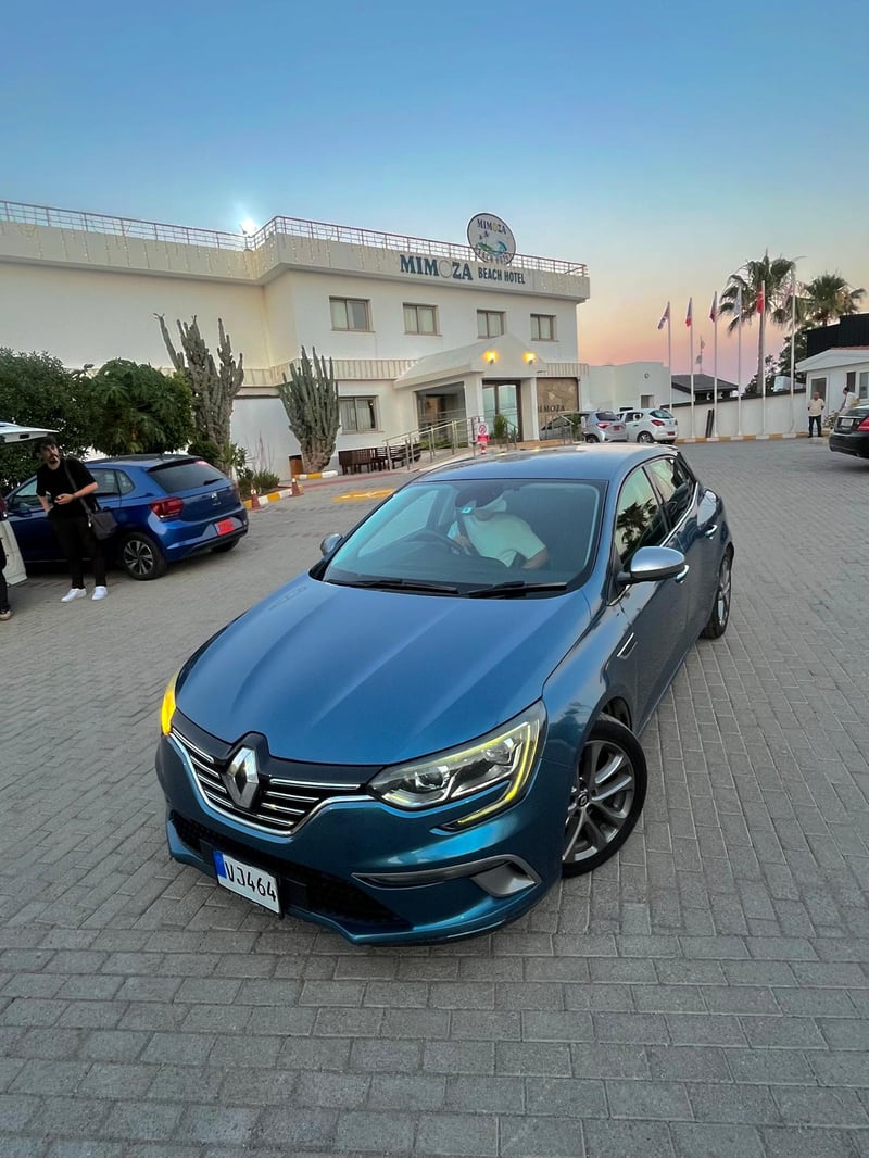 Renault Megane — 2