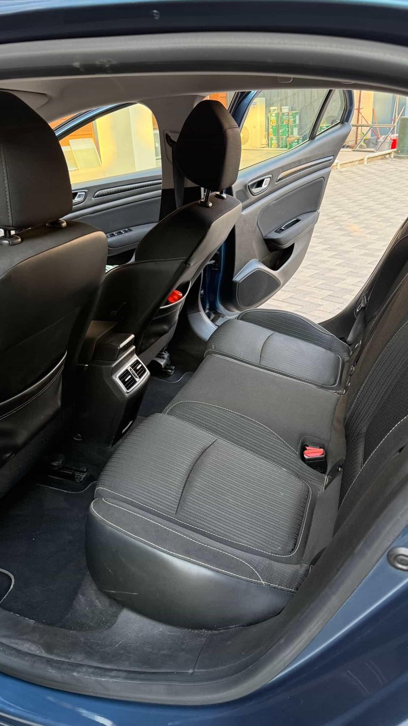 Renault Megane — 7