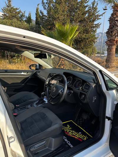 Volkswagen Golf — 4