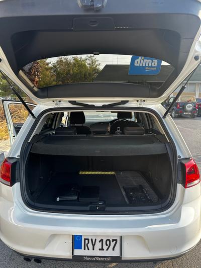 Volkswagen Golf — 6