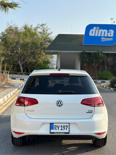 Volkswagen Golf — 8