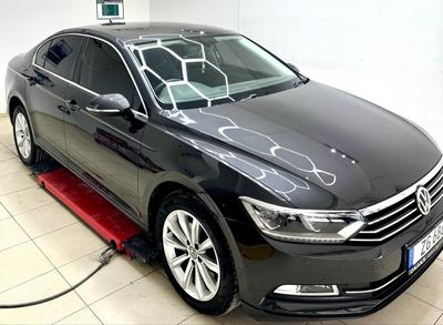 Volkswagen Passat — 3