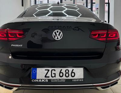 Volkswagen Passat — 5