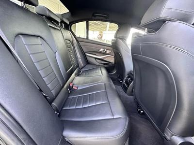 BMW 330e — 7