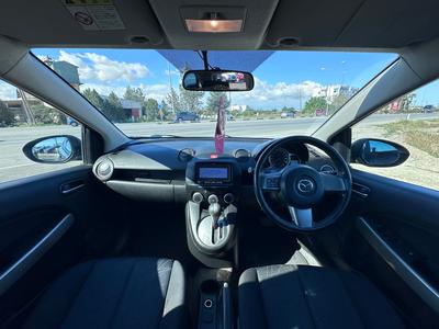 Mazda Demio — 6