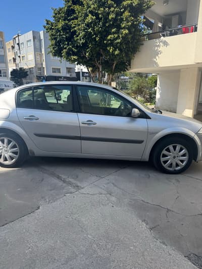 Renault Megane — 3