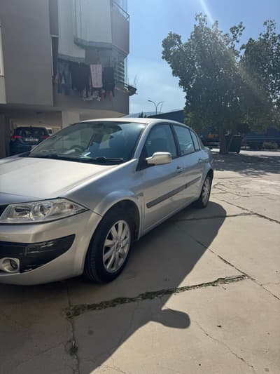 Renault Megane — 4
