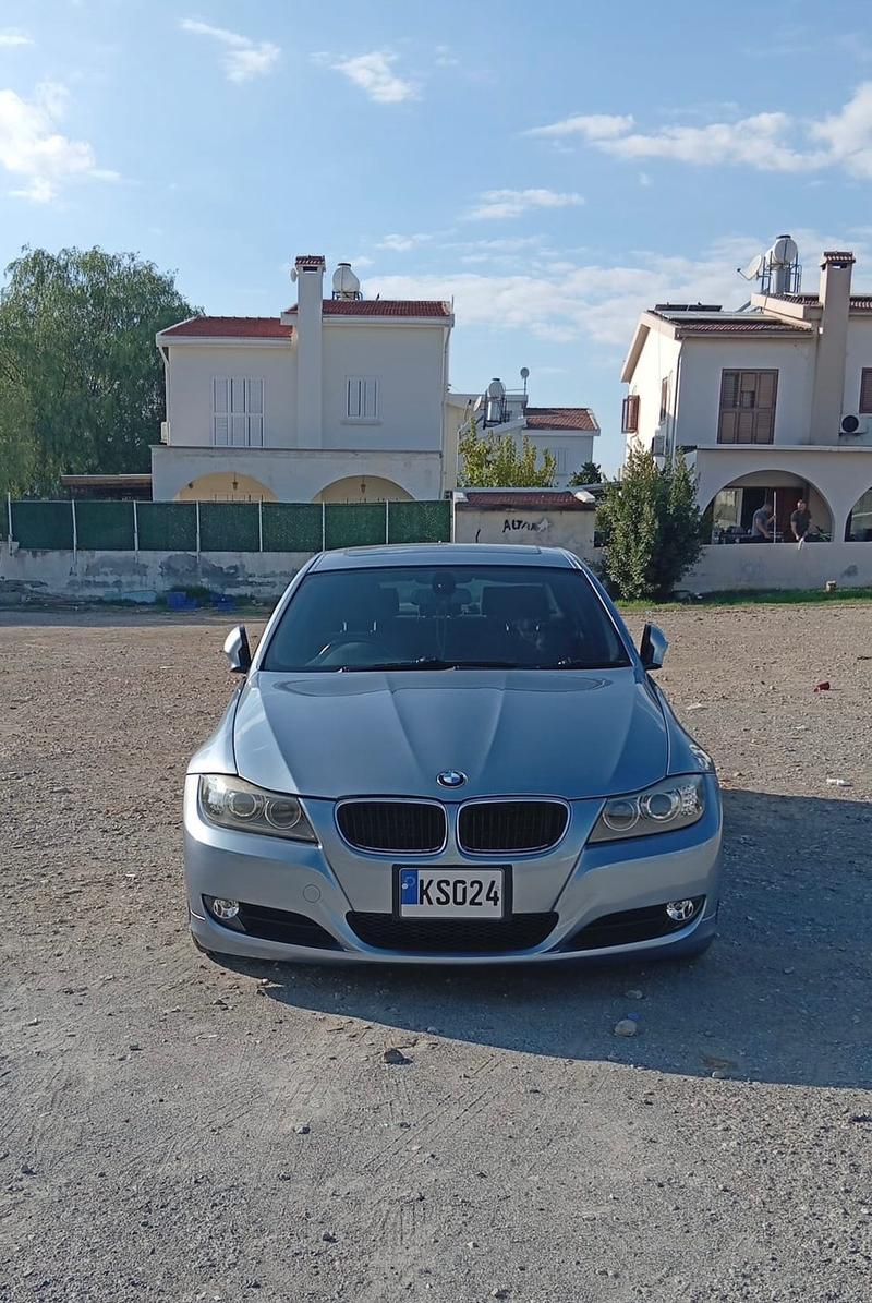 BMW 320i — 1/5