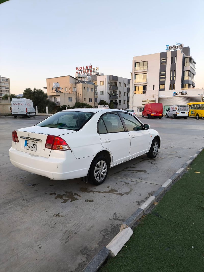 Honda Civic — 4