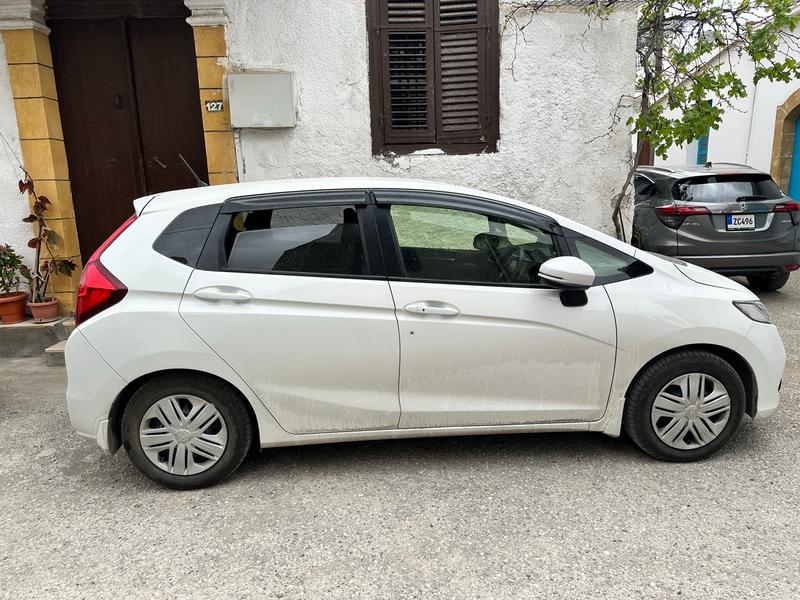 Honda Fit  — 1/6