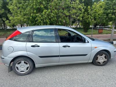 Ford Focus — 4