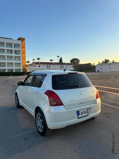 Suzuki Swift — 3