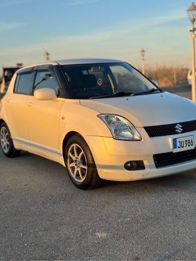 Suzuki Swift — 6