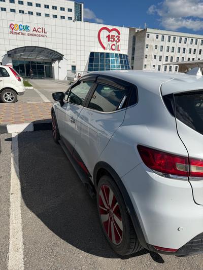 Renault Clio — 3