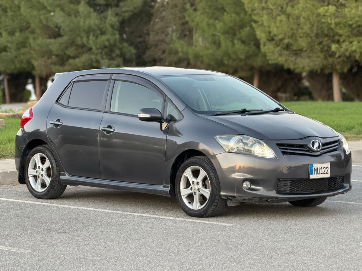 2012 Toyota Auris 3