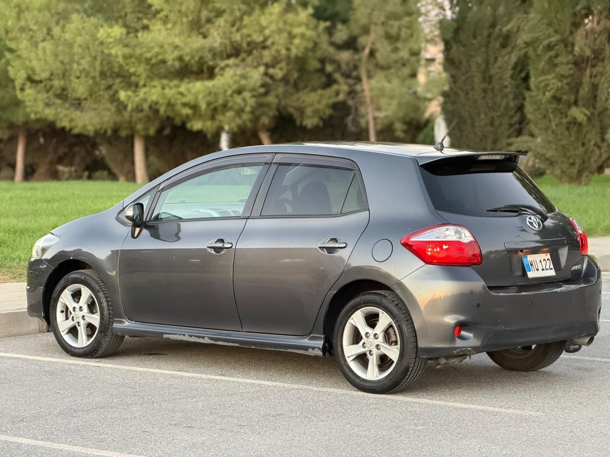 2012 Toyota Auris 5