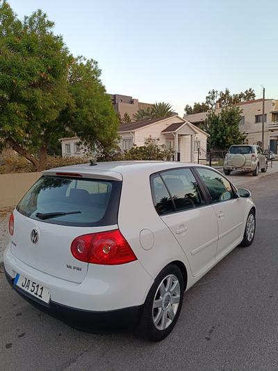 Volkswagen Golf — 2