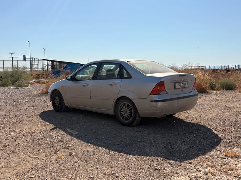 Ford Focus — 5