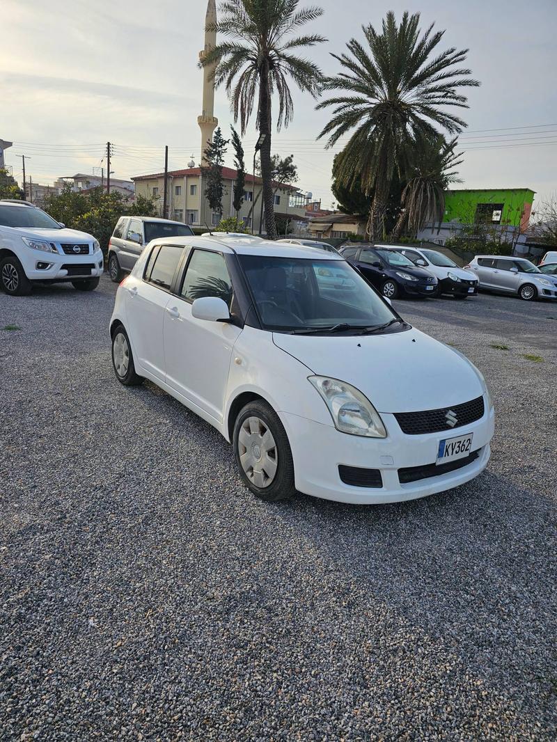 Suzuki Swift — 1/9
