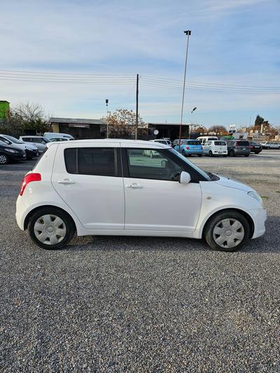 Suzuki Swift — 6