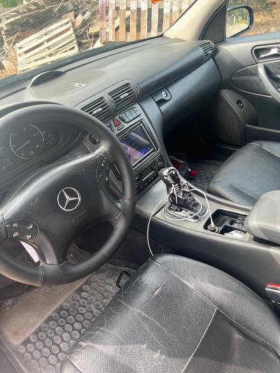 Mercedes-Benz C 270 — 4