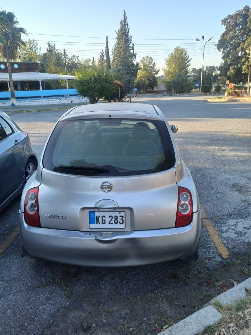 Nissan March — 4