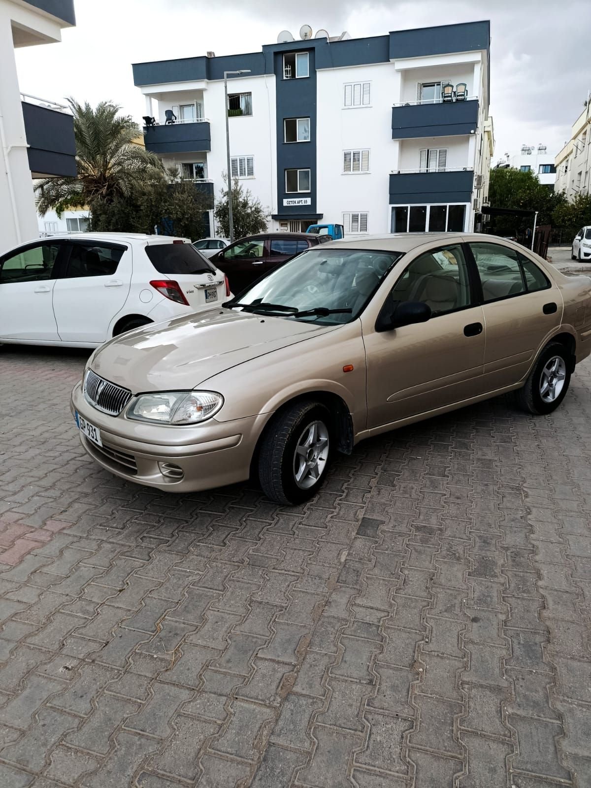 2003 Nissan Sunny 2