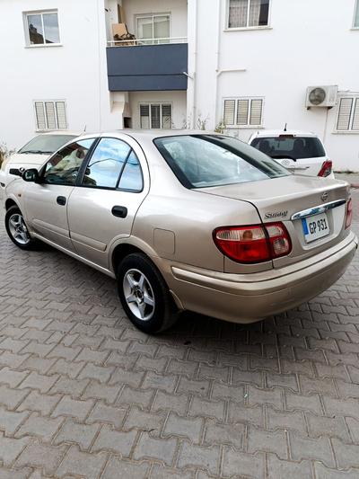 Nissan Sunny — 3