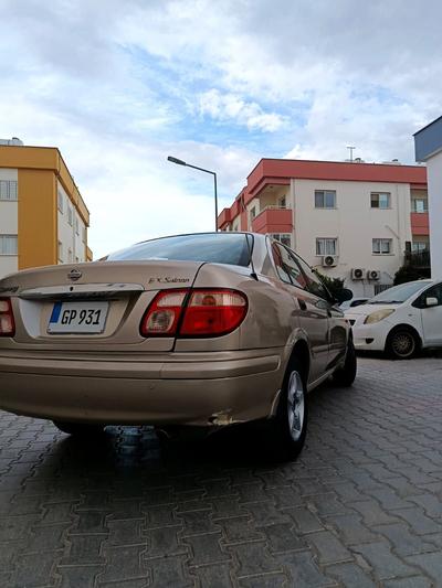 Nissan Sunny — 4