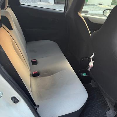 Toyota Vitz — 6