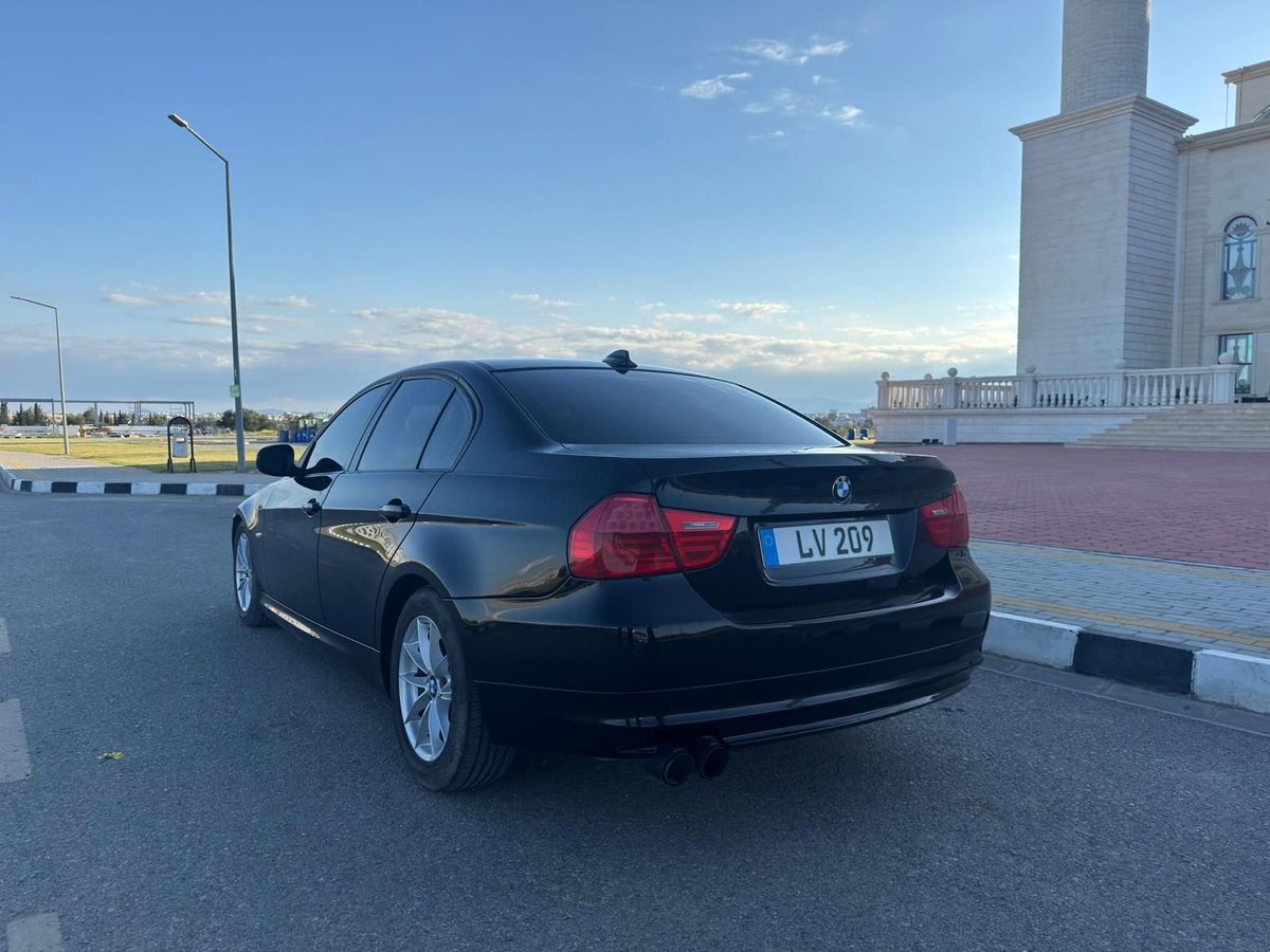 2011 BMW 316i 4