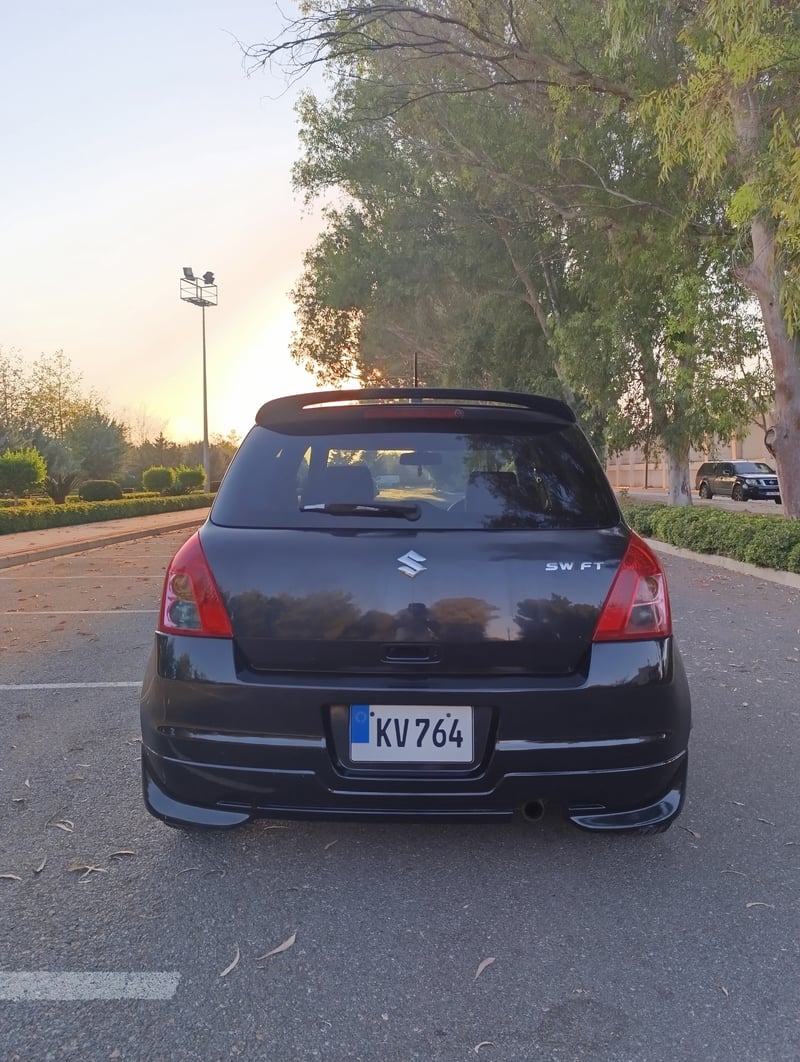 Suzuki Swift — 3
