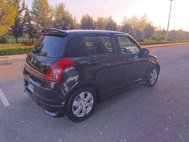 Suzuki Swift — 4