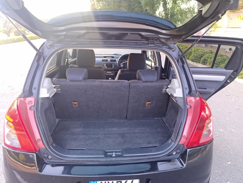 Suzuki Swift — 9