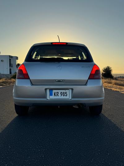 Suzuki Swift — 5