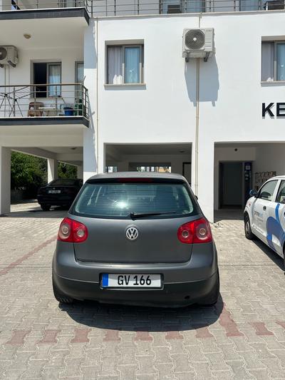 Volkswagen Golf — 2