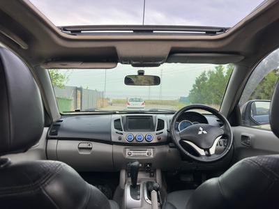 Mitsubishi L200 — 9