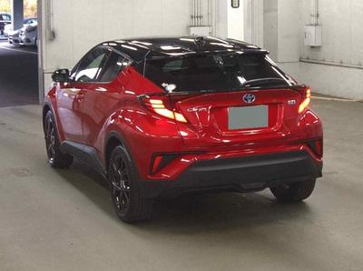 Toyota C-HR  — 2
