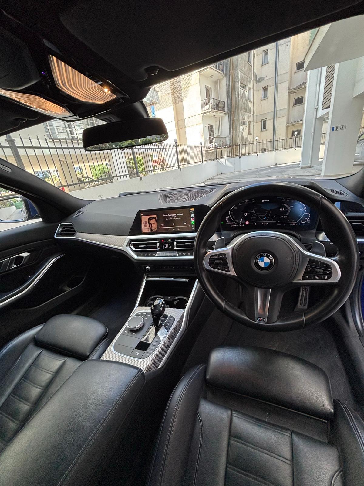 2022 BMW 330e 3