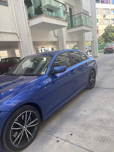 BMW 330e — 5