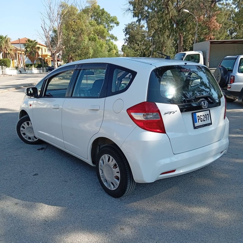 Honda Fit — 7