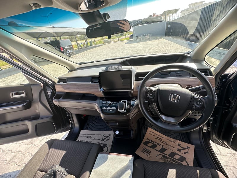 Honda Freed — 8