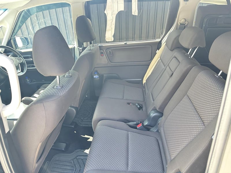 Honda Freed — 10
