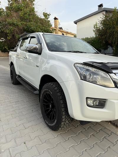Isuzu D-Max — 3