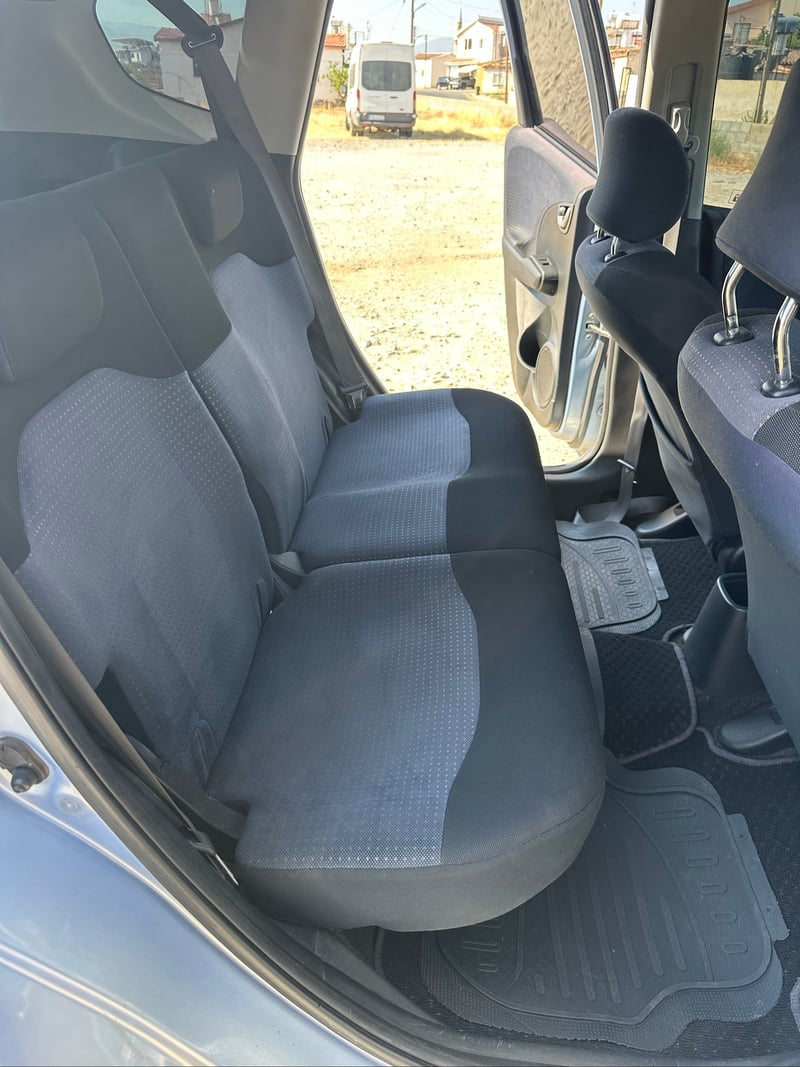 Honda Jazz — 8