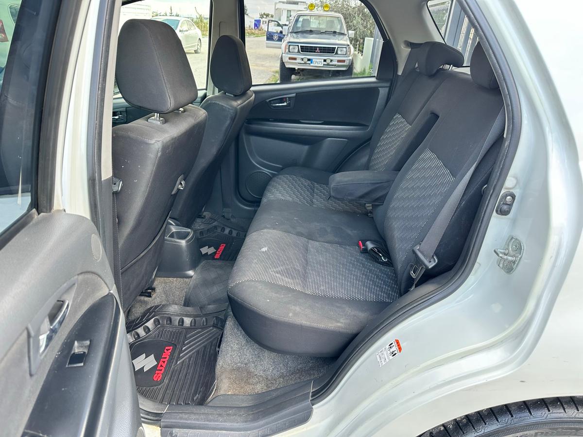 2006 Suzuki SX4 9