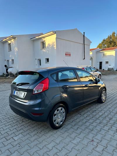 Ford Fiesta — 3