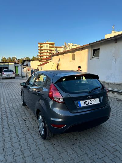 Ford Fiesta — 4